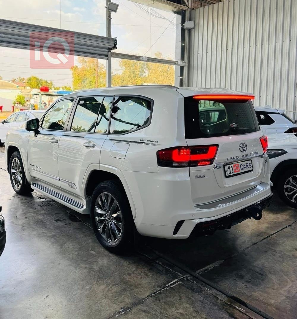 تويوتا لاندكروزر